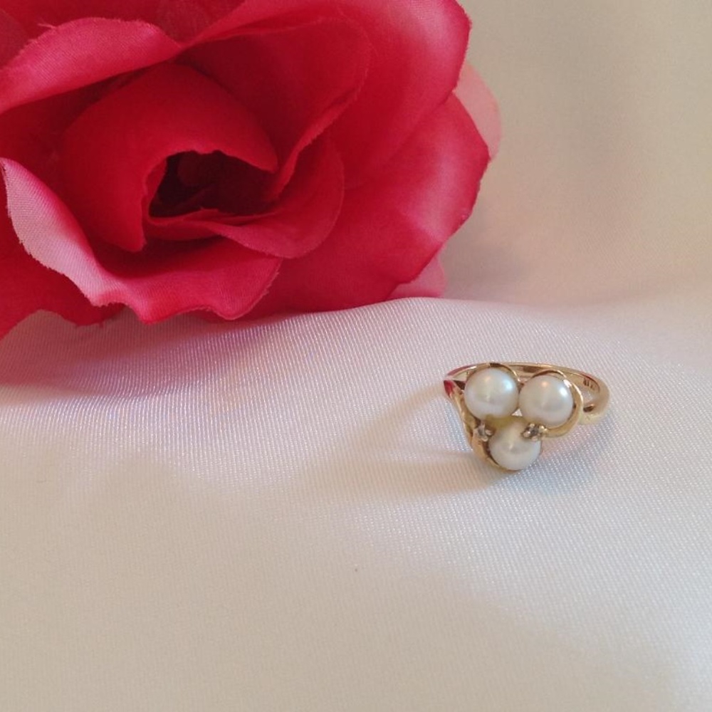 💲SALE💲Genuine Cultured Freshwater White 6mm Pearl Diamond Accent 10K Ring - Picture 6 of 8